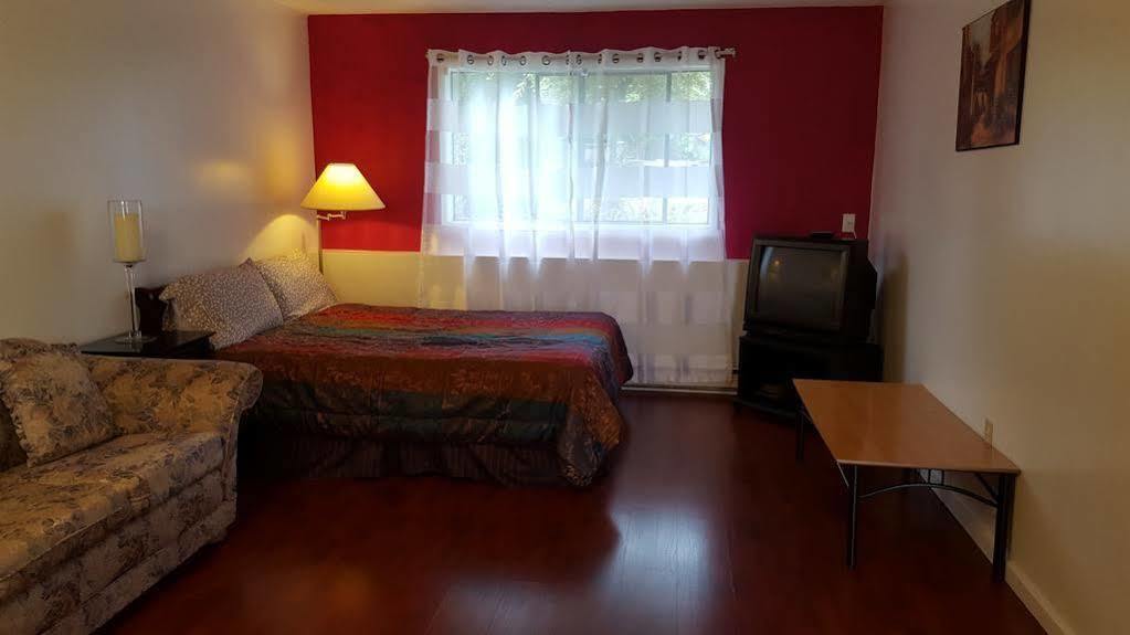 Croft Inn Motel Crofton Екстериор снимка
