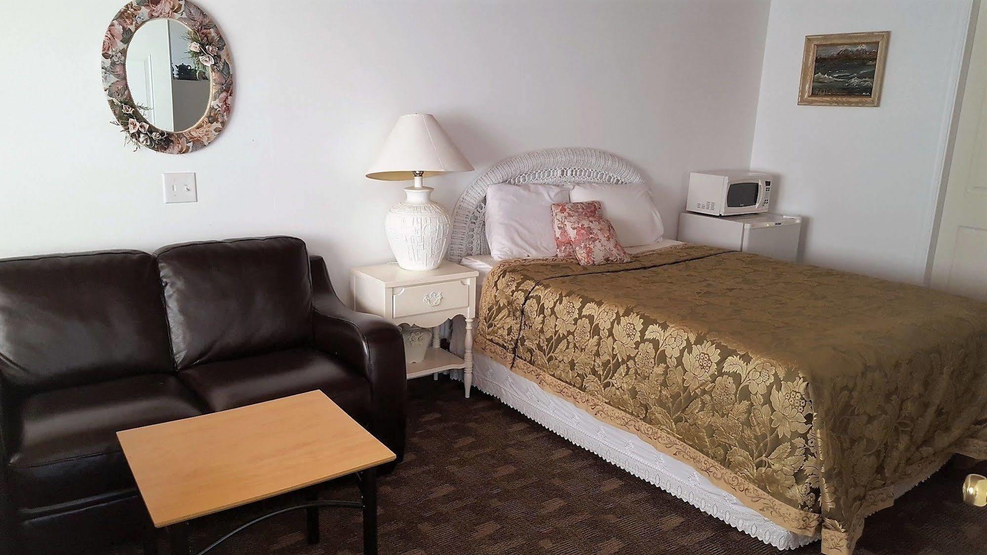 Croft Inn Motel Crofton Екстериор снимка